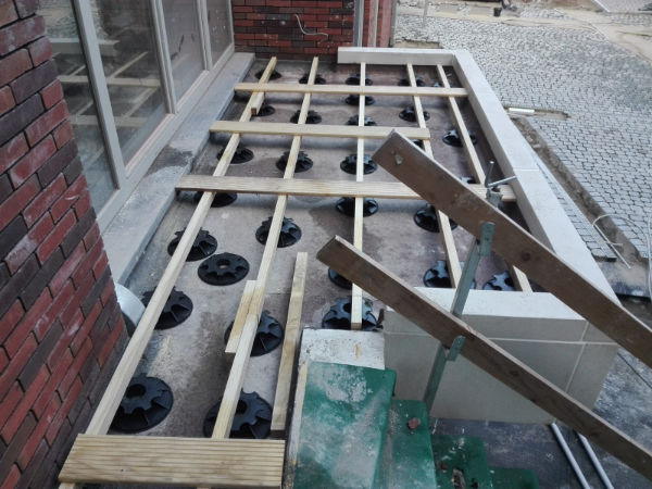 Budowa i montaż tarasów drewnianych Warszawa i okolice oraz województwo mazowieckie